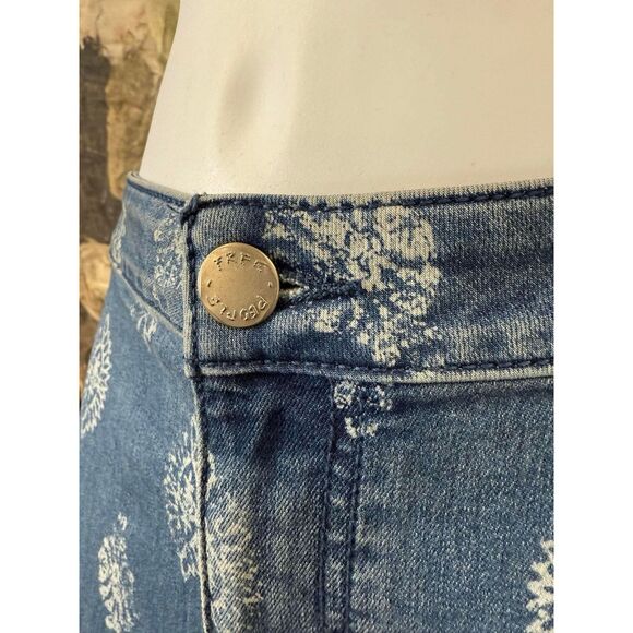 New Free People We The Free Just Float On Flare Jeans Size 26 - Picture 4 of 9